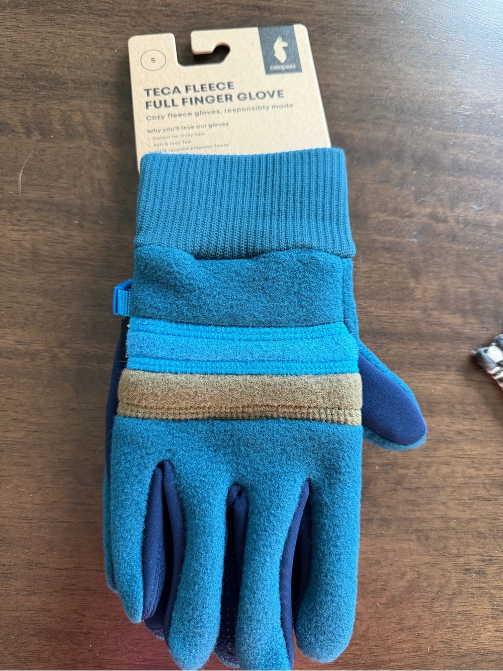 cotopaxi blue and tan Teca fleece full-finger gloves
